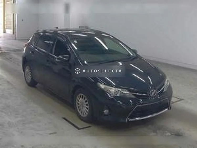 Toyota Auris 2015, photo 1 of 1