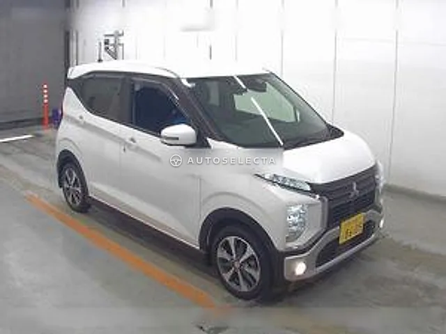 Mitsubishi eK X 2019, auction grade 4.5