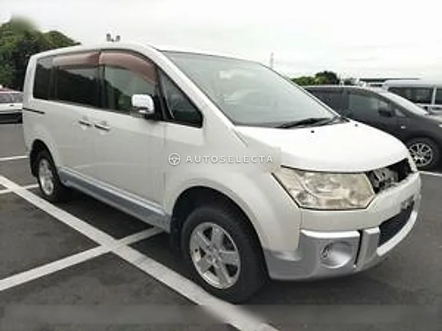 Mitsubishi Delica D:5 2008