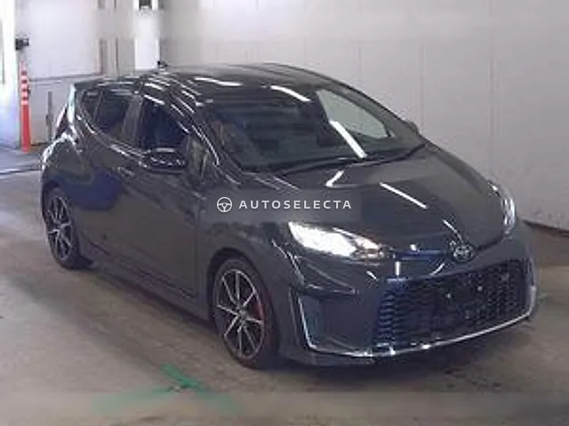Toyota Aqua GR Sport 2024, auction grade 4.5