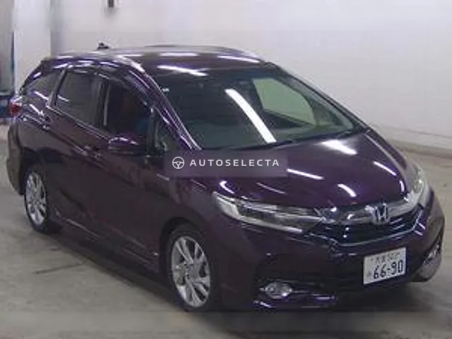 Honda Shuttle 2016, auction grade 4