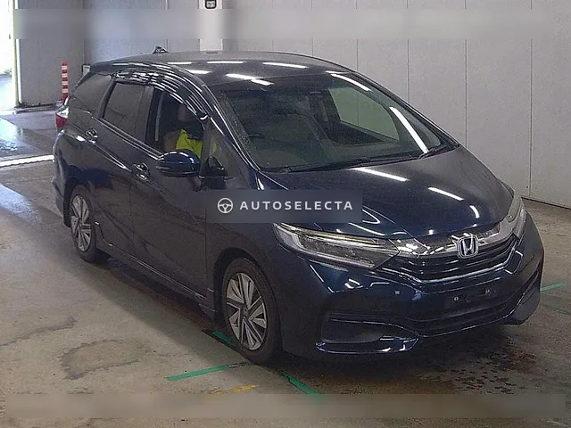 Honda Shuttle 2015, auction grade 4