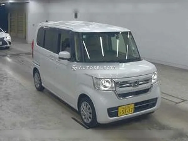 Honda N-BOX 2022, auction grade 4.5