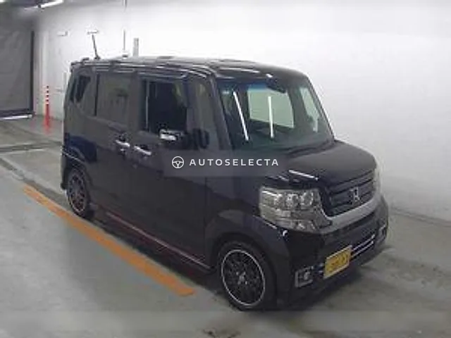 Honda N-BOX Custom 2017, auction grade 4