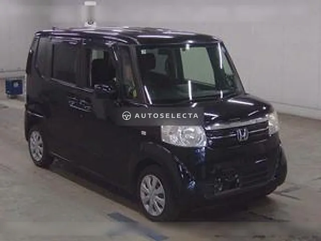 Honda N-BOX 2017, auction grade 3.5