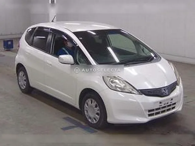 Honda Fit 2013, auction grade 4
