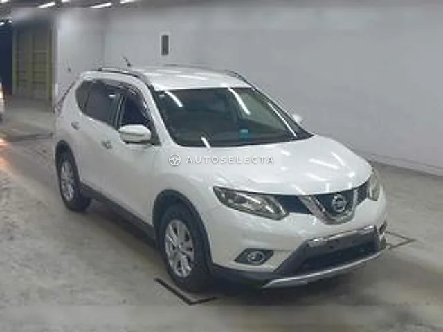 Nissan X-Trail 2014, auction grade 4