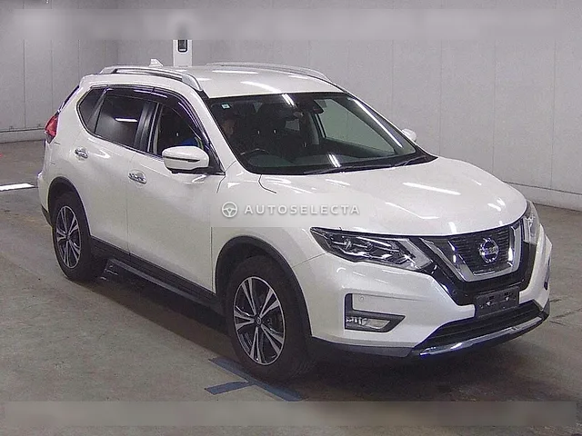Nissan X-Trail 2017, auction grade 4