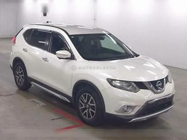 Nissan X-Trail 2015, auction grade R