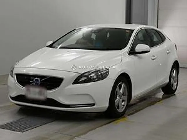 Volvo V40 2015, auction grade 4.5