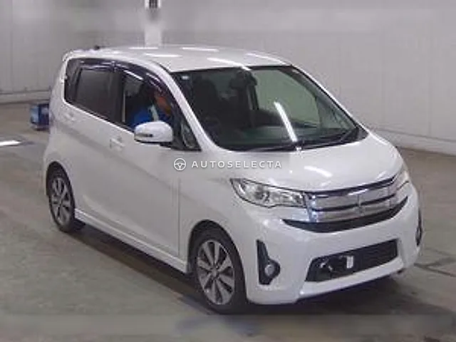 Mitsubishi eK Custom 2013, auction grade 3.5