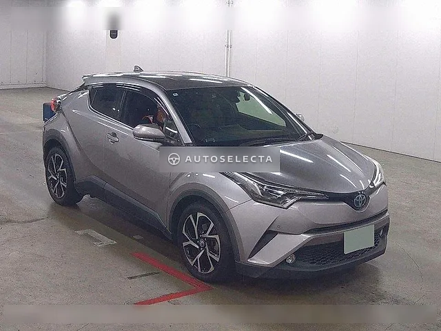 Toyota C-HR 2017, auction grade 4