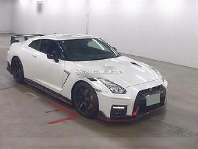 Nissan GT-R Nismo 2017, auction grade 4.5