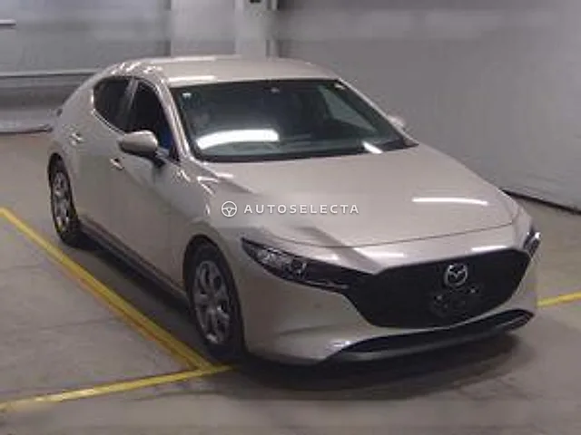 Mazda MAZDA3 Fastback 2022, auction grade 3