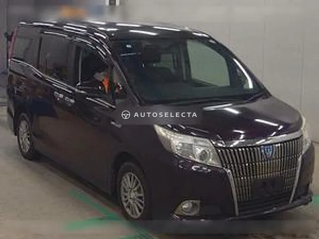 Toyota Esquire 2015, auction grade R