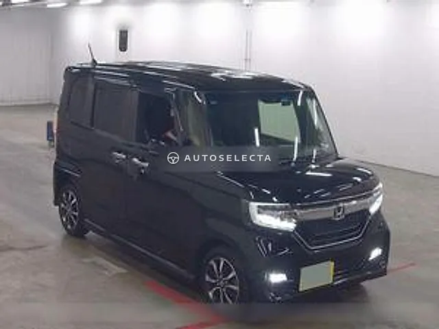 Honda N-BOX Custom 2017, auction grade R