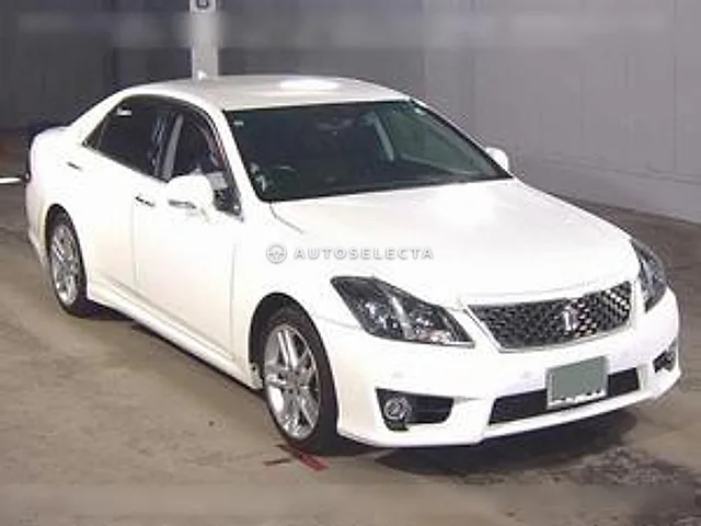 Toyota Crown 2010, auction grade 4