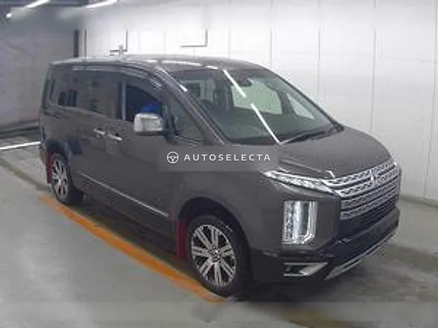 Mitsubishi Delica D:5 2021, auction grade 3.5