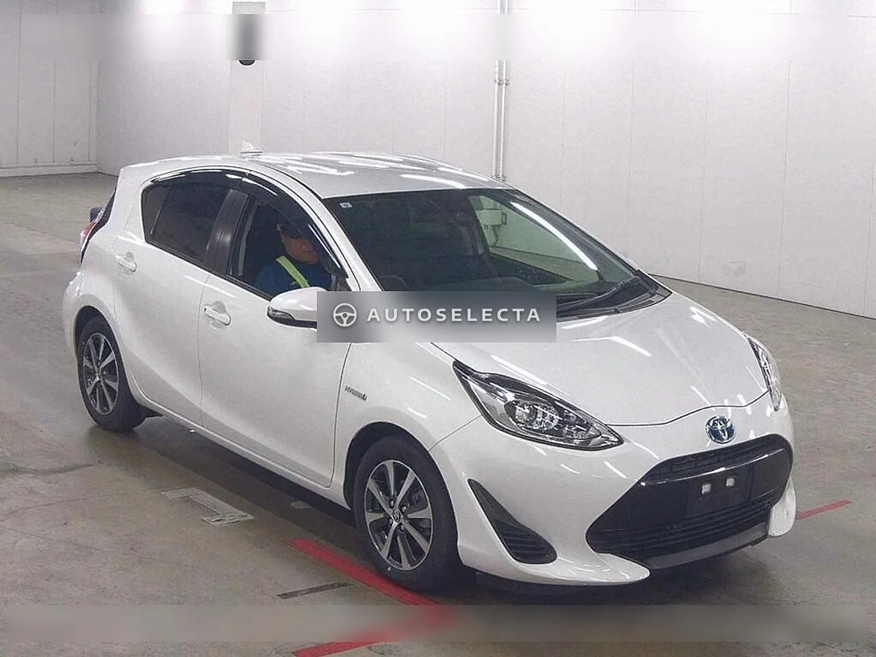 Toyota Aqua 2017, photo 1 of 1