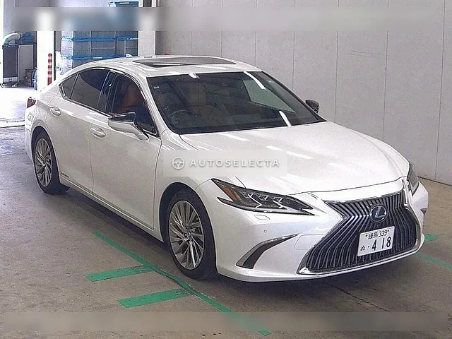 Lexus ES 2018, auction grade 4