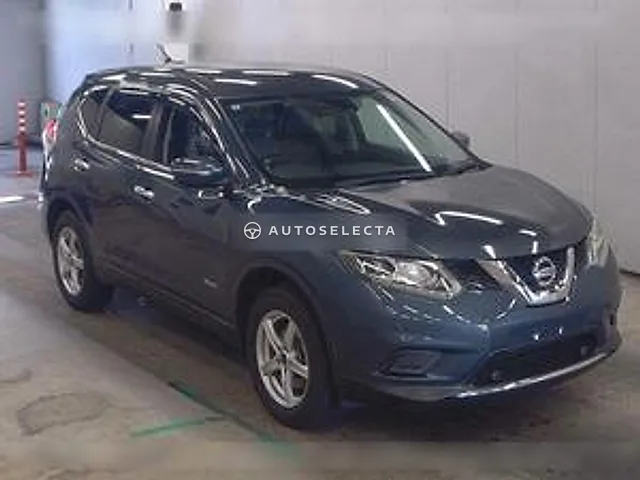 Nissan X-Trail 2016, auction grade 4