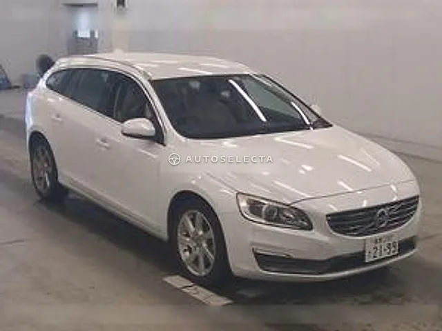 Volvo V60 2014, auction grade 4.5