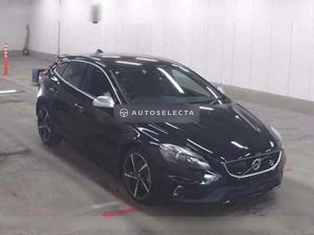 Volvo V40 2013, auction grade 4.5