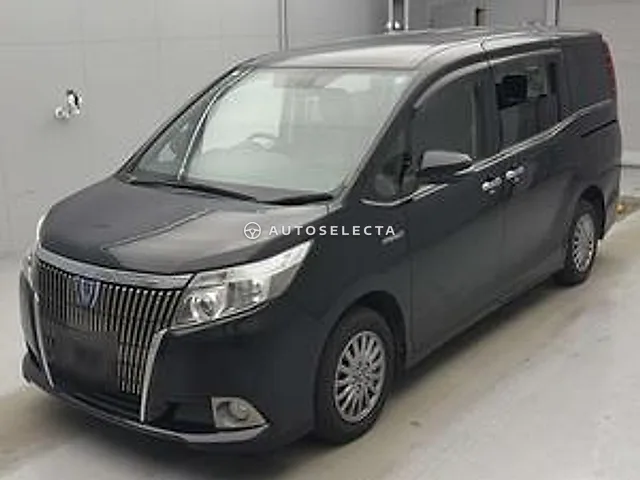 Toyota Esquire 2015, auction grade 3.5
