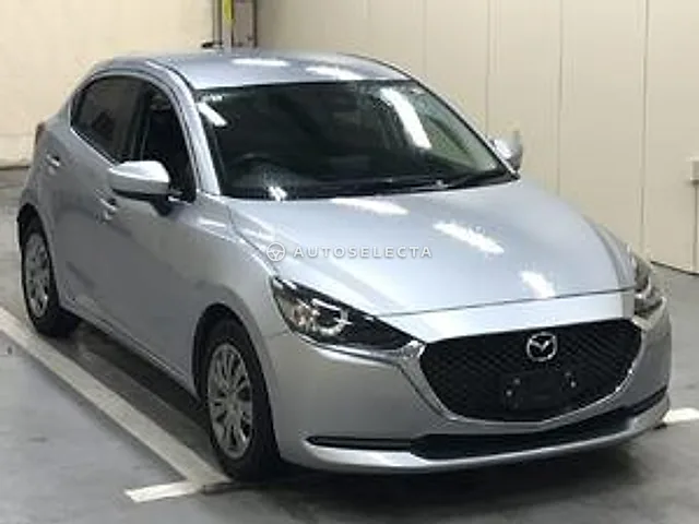 Mazda MAZDA2 2022, auction grade 4