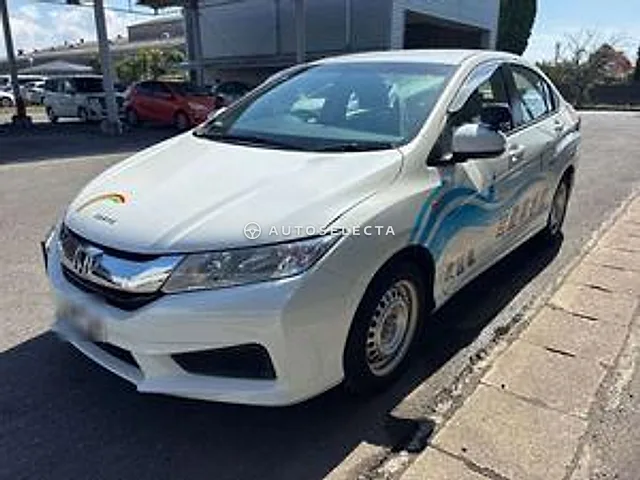 Honda Grace 2016, auction grade 4.5