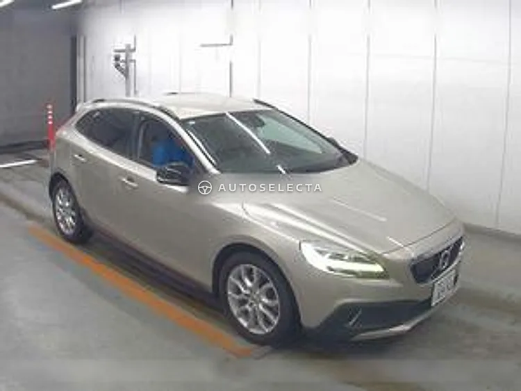 Volvo V40 2019, photo 1 of 1