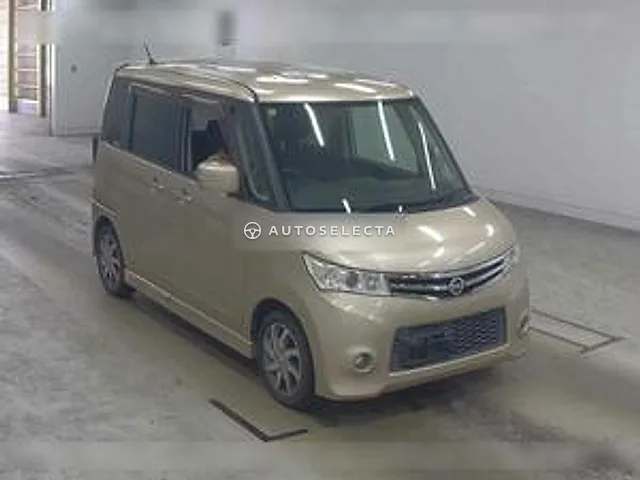 Nissan Roox 2012, auction grade 3.5