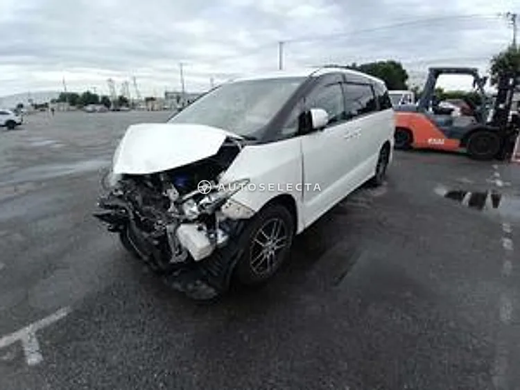 Toyota Estima 2008, photo 1 of 4