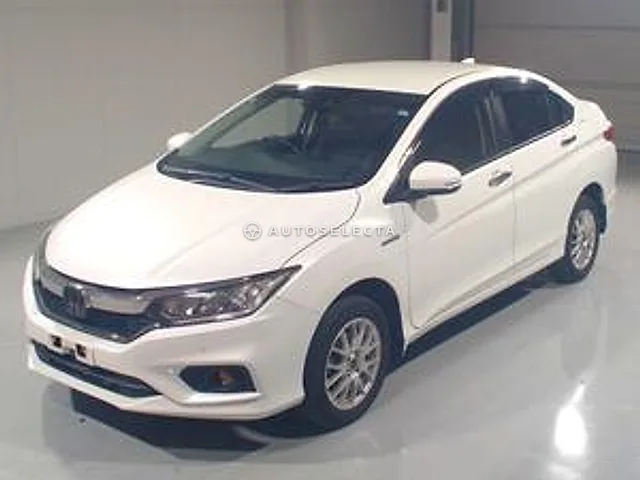 Honda Grace 2019, auction grade 3.5