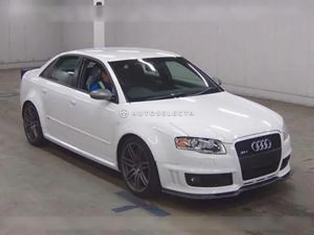 Audi RS4 2008, auction grade 3.5