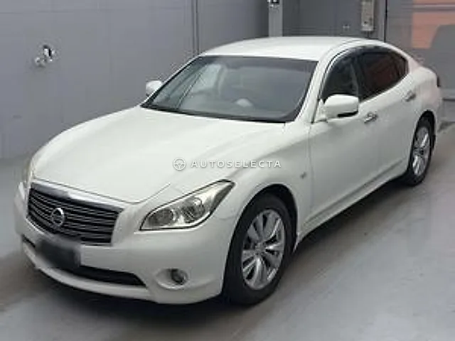 Nissan Fuga 2010, auction grade 4