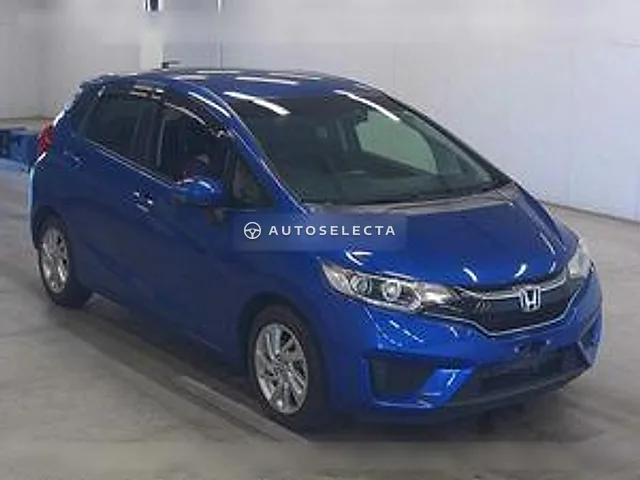 Honda Fit Hybrid 2016, auction grade 4