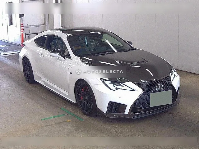 Lexus RC F 2023, auction grade 5