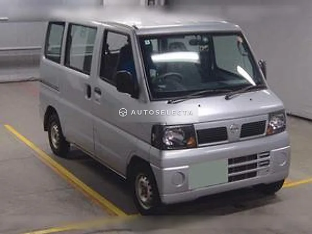 Nissan Clipper Van 2009, auction grade 3