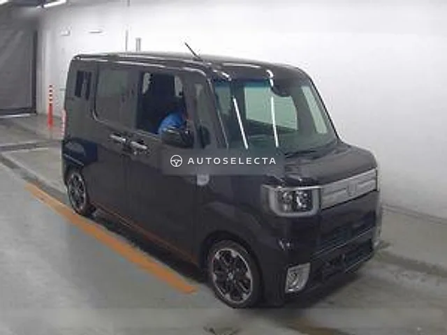 Daihatsu Wake 2017, auction grade 3