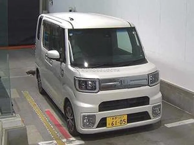 Daihatsu Wake 2016, auction grade R