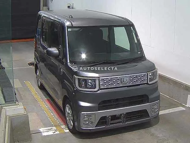 Daihatsu Wake 2015