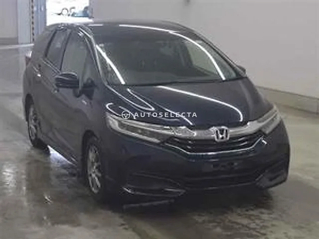 Honda Shuttle 2015, auction grade 3.5