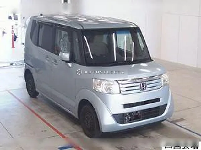 Honda N-BOX 2013, auction grade R