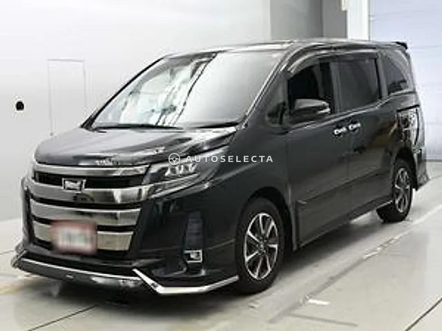 Toyota Noah 2017, auction grade R