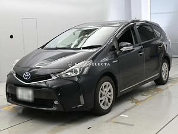 Toyota Prius Alpha 2017, photo 1 of 1