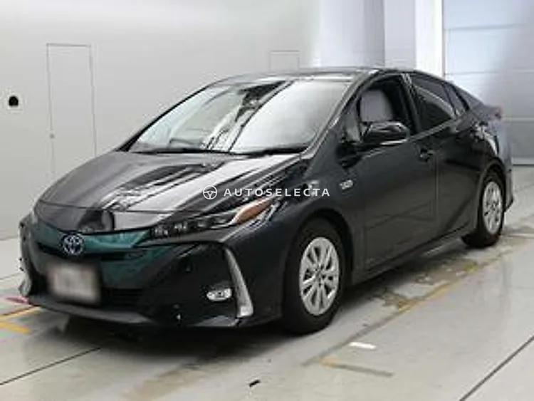 Toyota Prius PHV 2017, photo 1 of 1