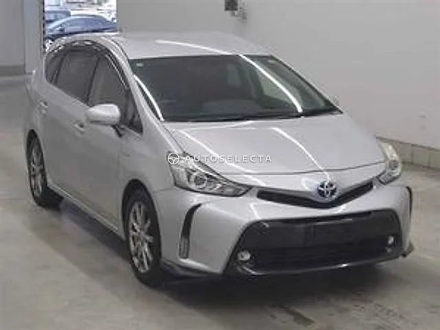 Toyota Prius Alpha 2016, auction grade 3.5