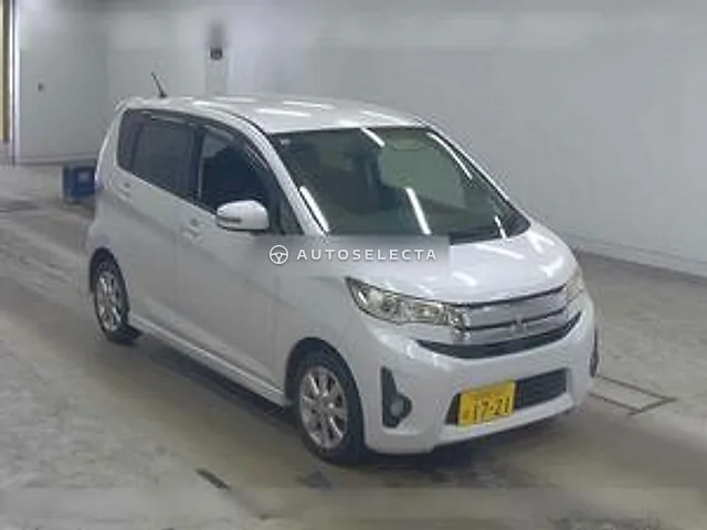Mitsubishi eK Custom 2013, auction grade 3.5