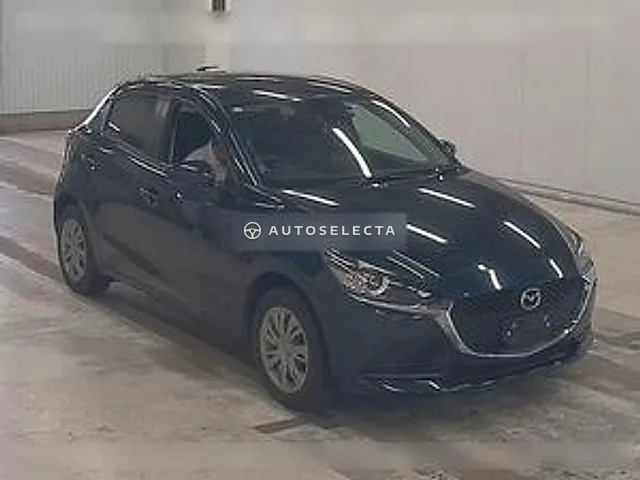 Mazda MAZDA2 2022, auction grade 4